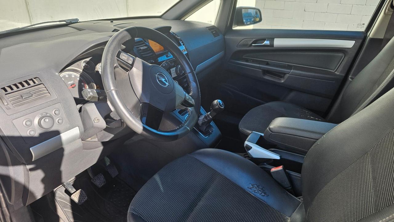 Opel Zafira 1.6 16V ecoM 94CV Cosmo