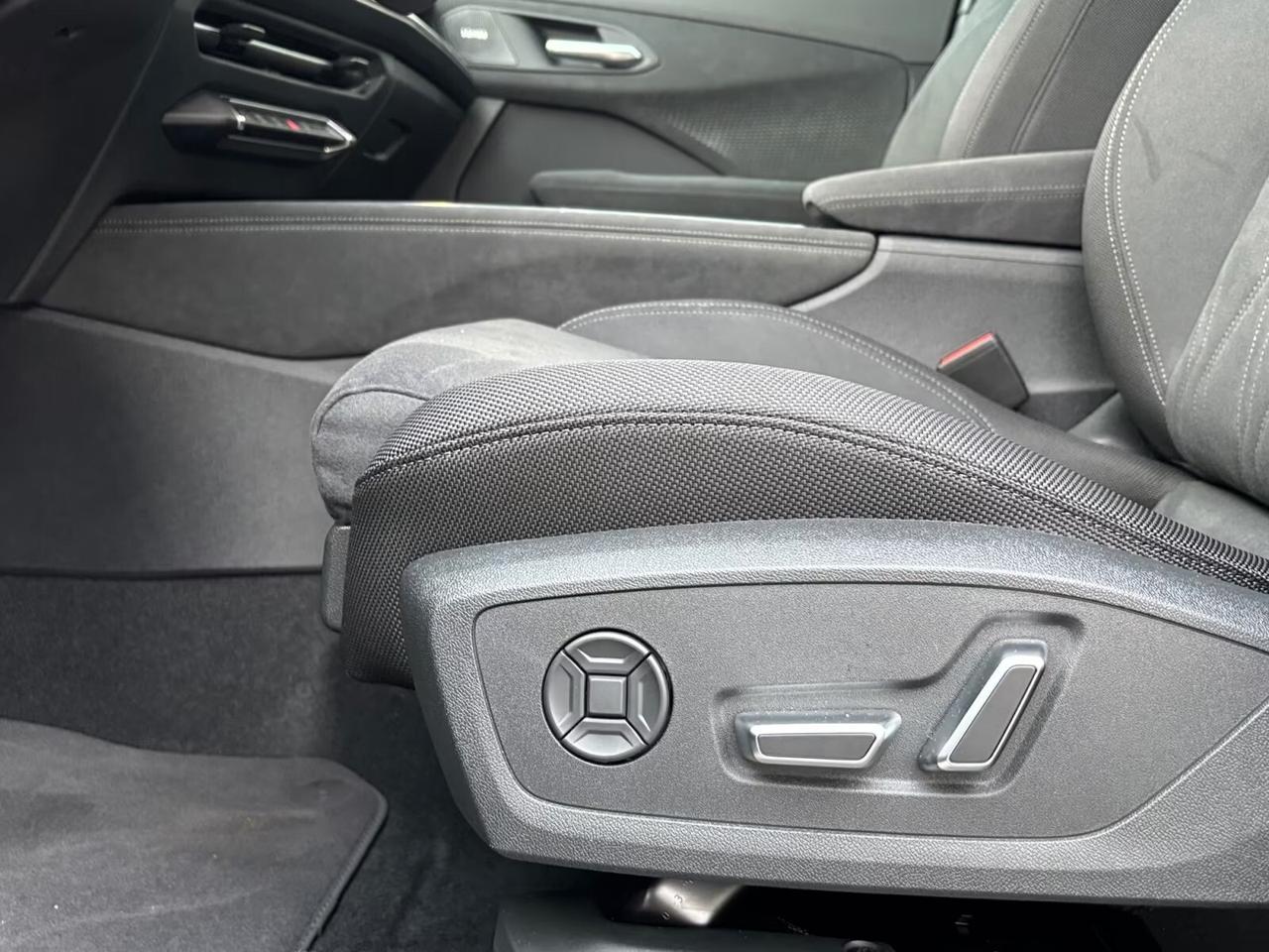 Audi Q3 SPB TDI 110 kW S tronic Line edition