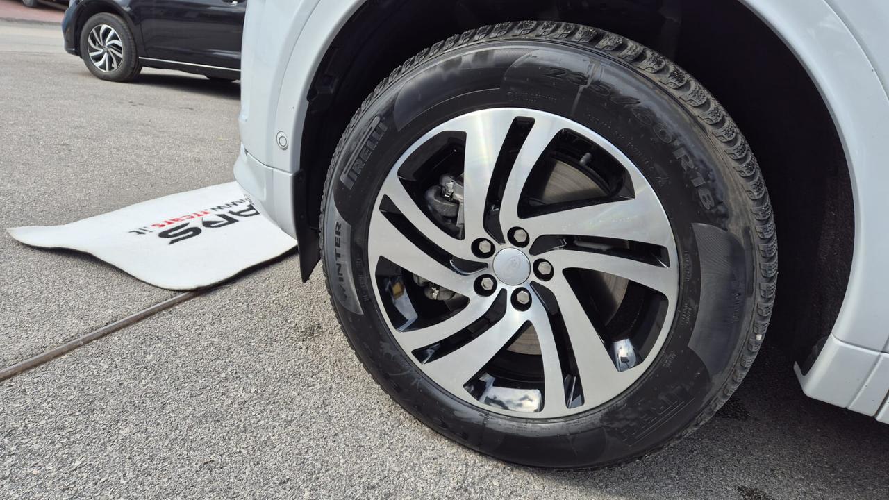 Land Rover Discovery Sport 2.0 TD4 204 CV AWD Auto R-Dynamic HSE