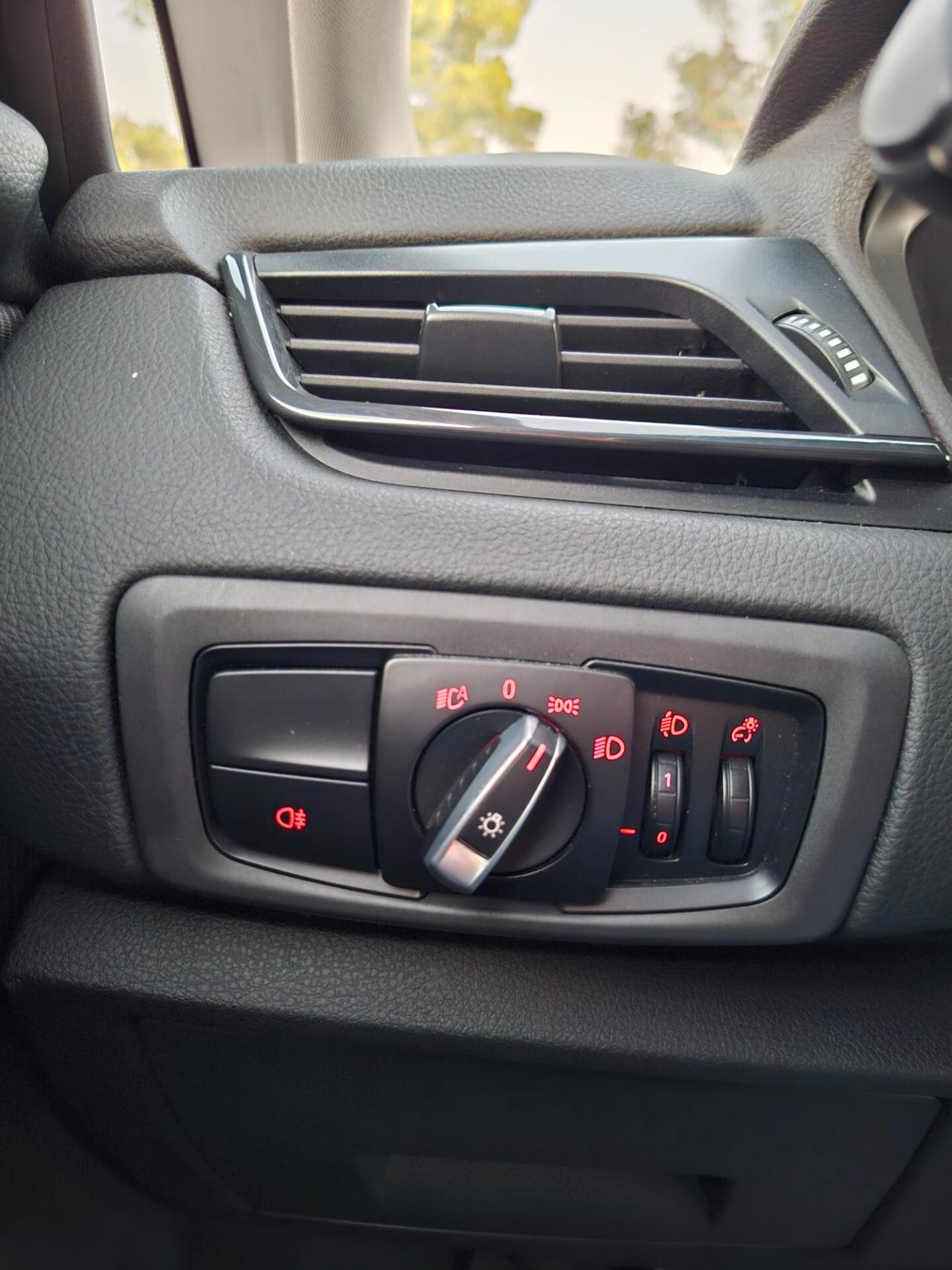 Bmw A. T. 216 d *FULL LED-NAVY-CRUISE*