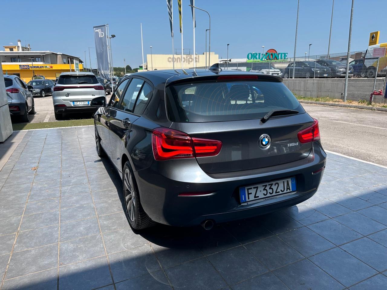 Bmw 118 118d 5p. Urban