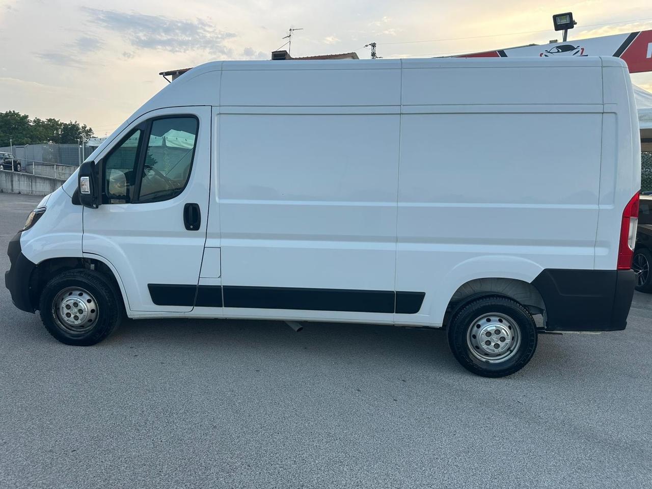 Peugeot Boxer 35 2.2 140cv L2 H2 Nuovo garanzia12