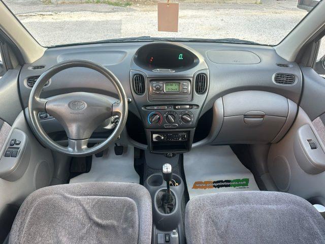 TOYOTA Yaris Verso 1.3i 16V cat Sol