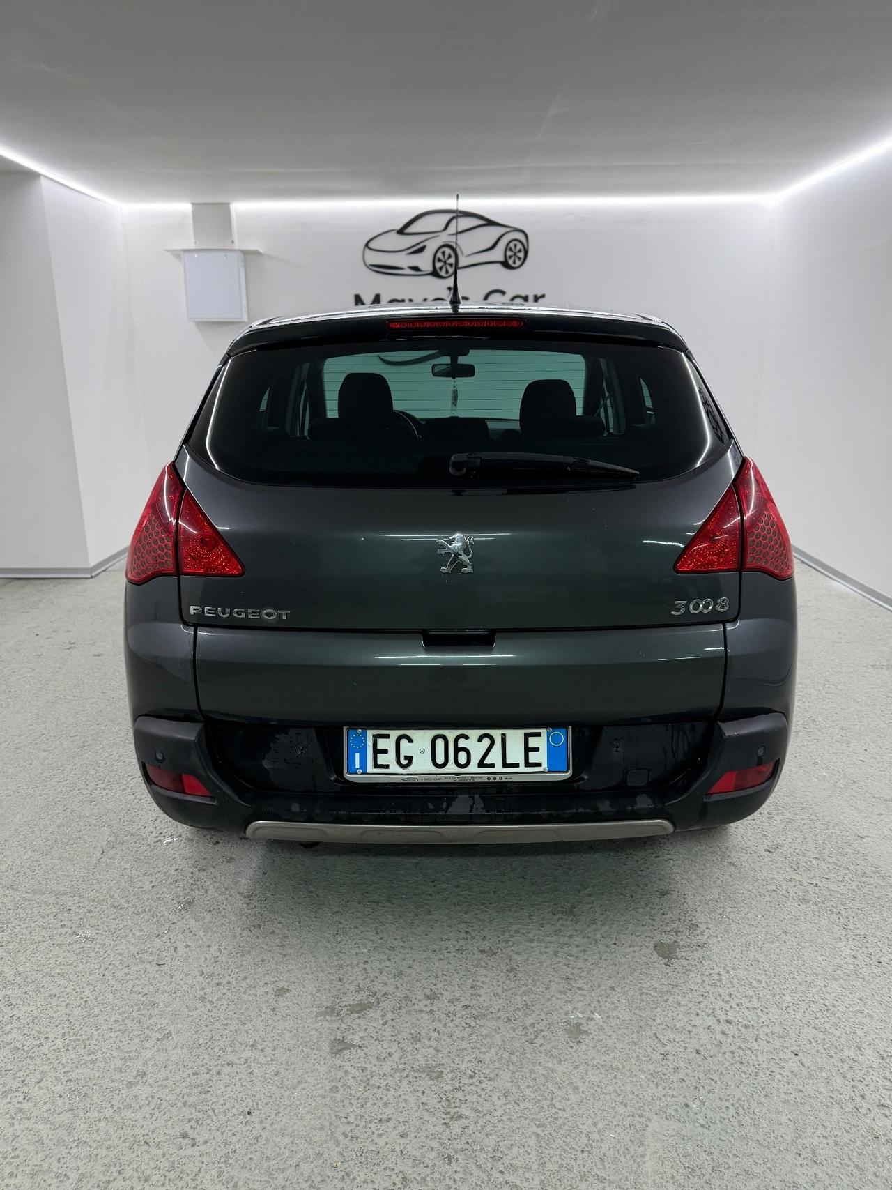 Peugeot 3008 CAMBIO AUTOMATICO (anno 2011)
