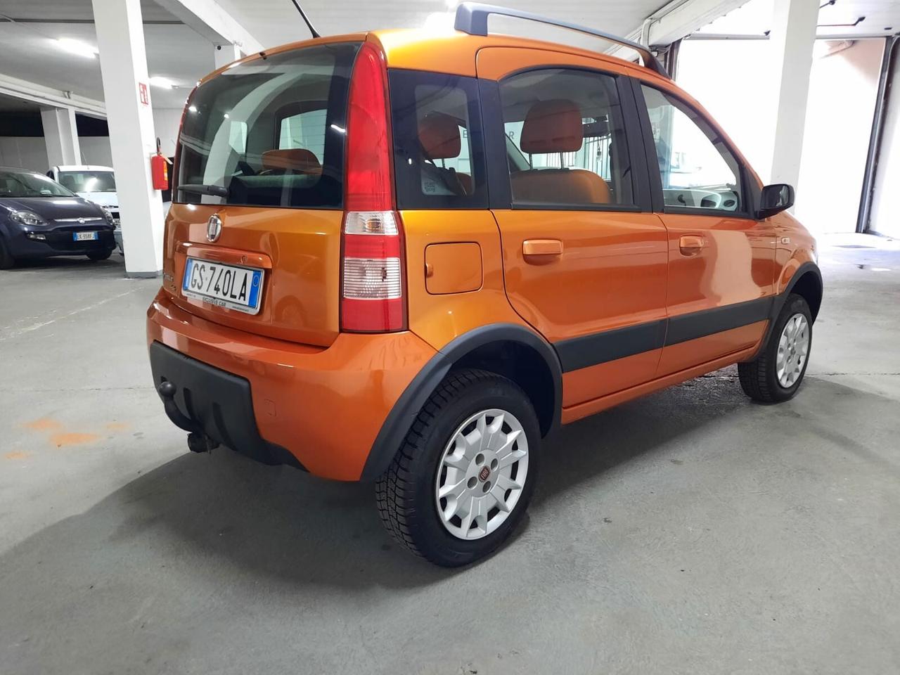 Fiat Panda 1.2 4x4 Climbing CON GANCIO TRAINO