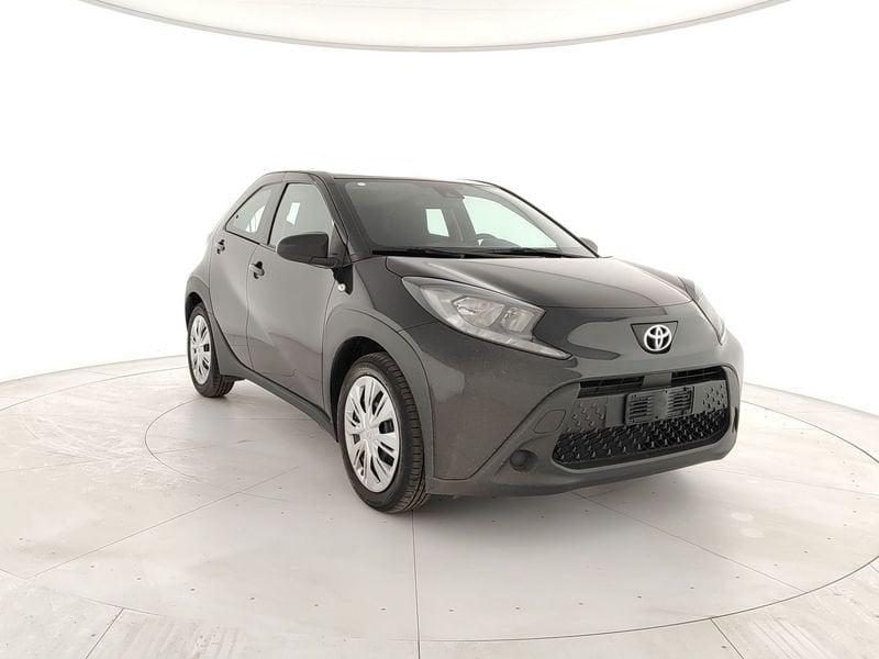 Toyota Aygo X 1.0 VVT-i 72 CV 5 porte Active!OK NEO PATENTATI