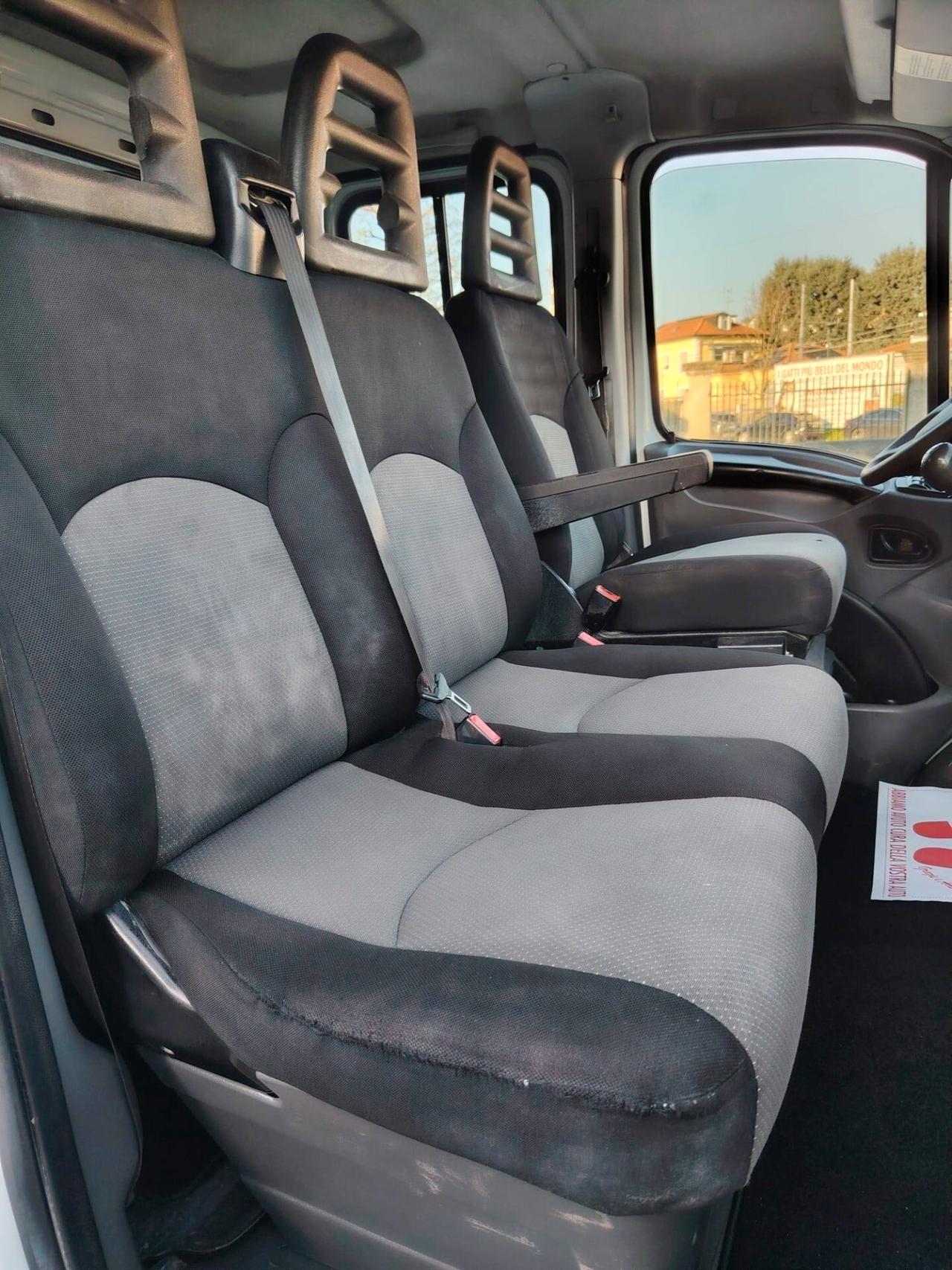 Iveco Daily 35 S15 doppia cabina 7 posti