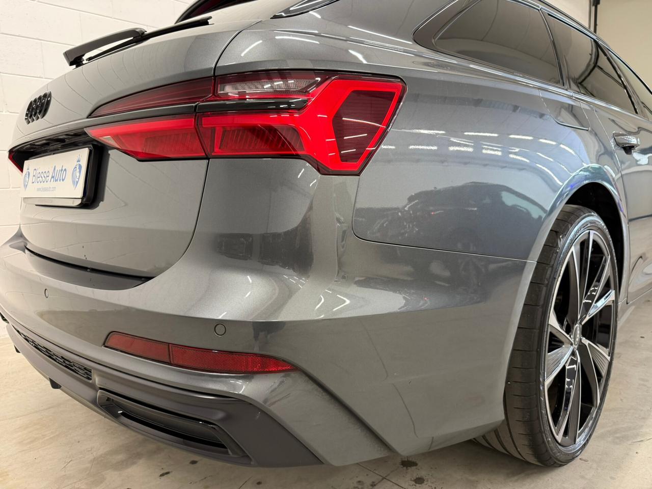 Audi A6 Avant 40 2.0 TDI S-LINE EDITION S-TRONIC