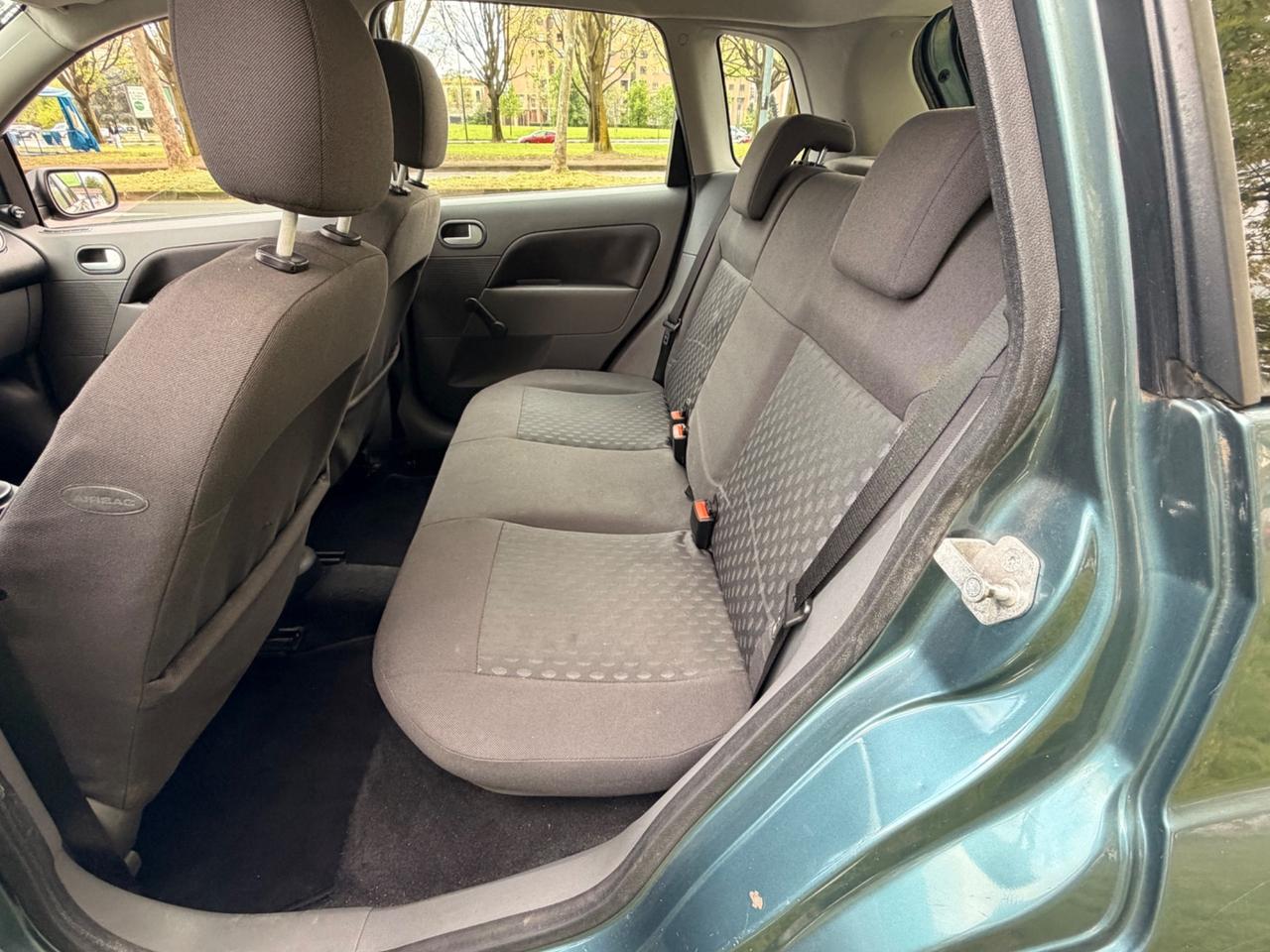 Ford Fiesta 1.4 Benz 5p. Ghia