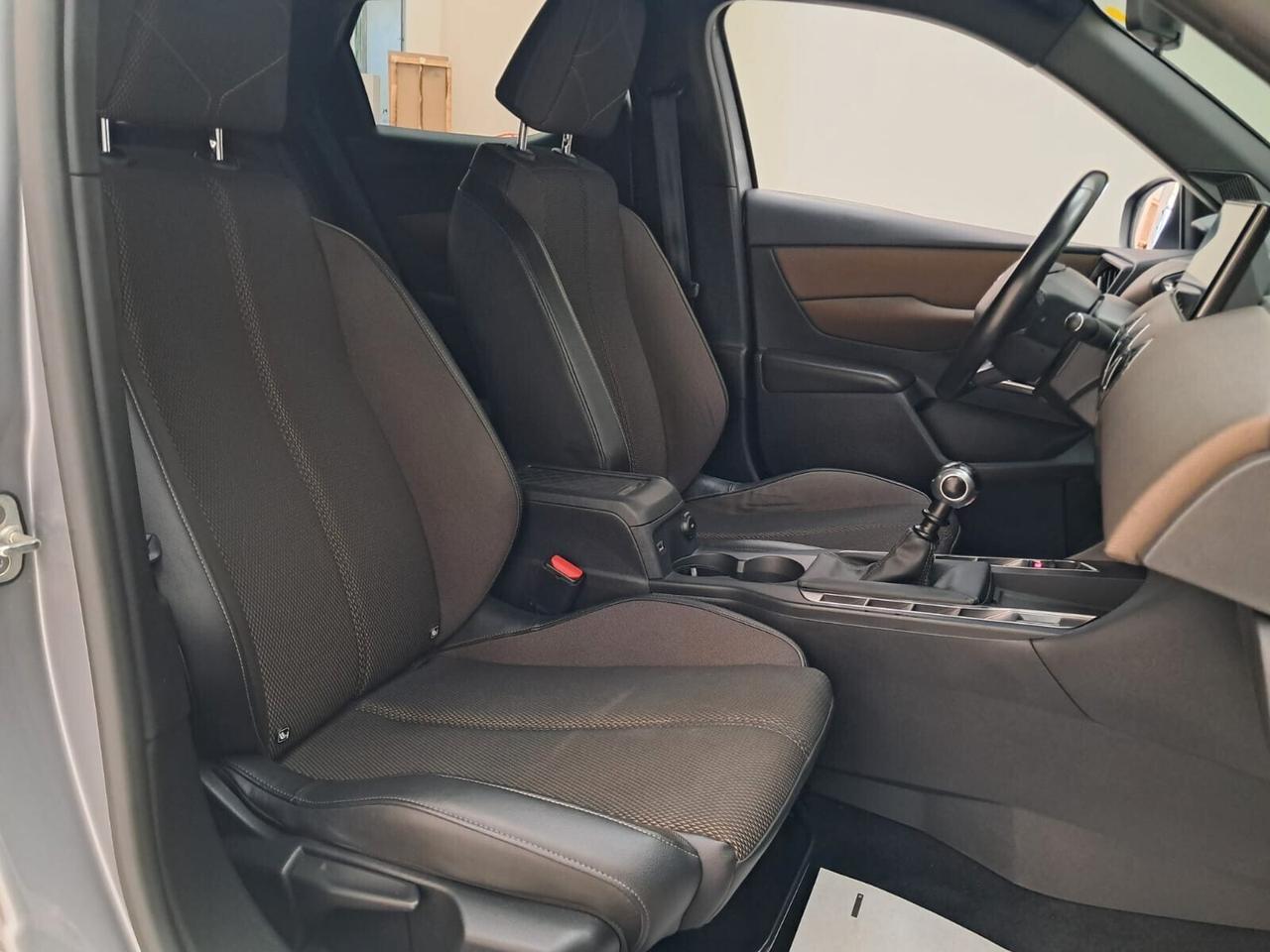 DS Automobiles DS 3 Crossback, 03/2021 1.5 bluehdi So Chic 100cv ADATTA A NEOPATENTATI