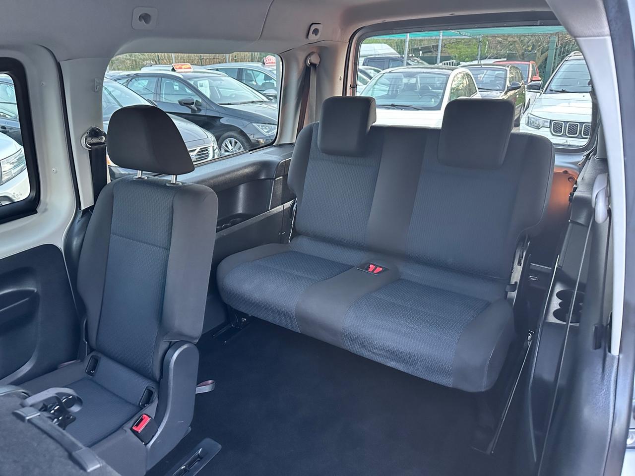 Volkswagen Caddy Pianale Ribassato 2.0 TDI Highline Maxi 7 posti