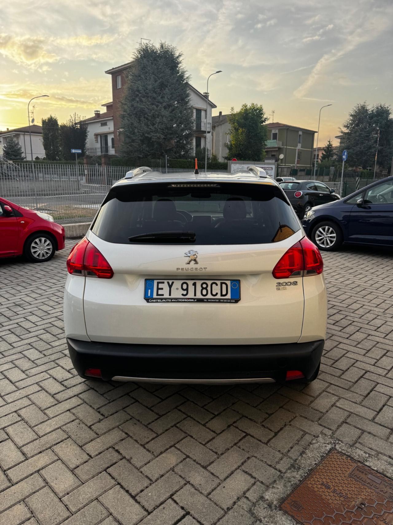 Peugeot 2008 1.6 e-HDi 92 CV Stop&Start Allure