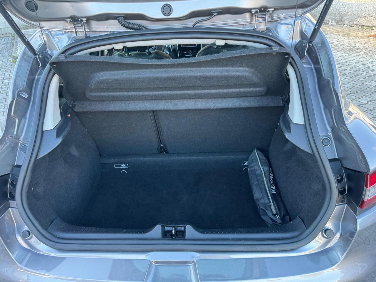 Renault Clio 1.2 75CV 5 porte neopatentati