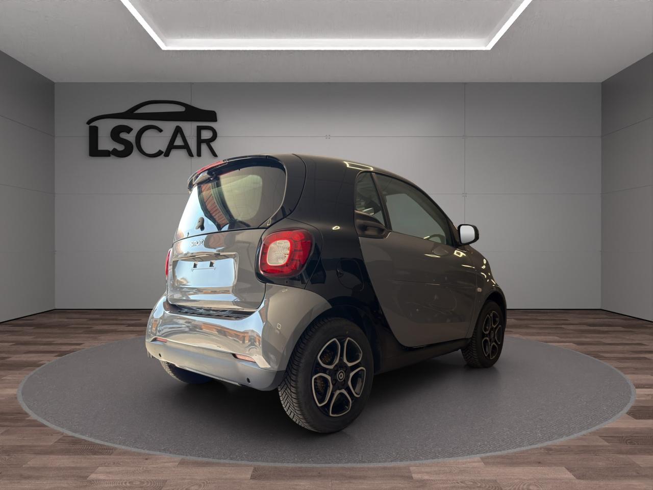 Smart forTwo 0.9 turbo Passion 90cv - Unico proprietario - Cerchi in lega - Luci Led - Tetto panoramico - Sedili riscaldatili - Bracciolo centrale