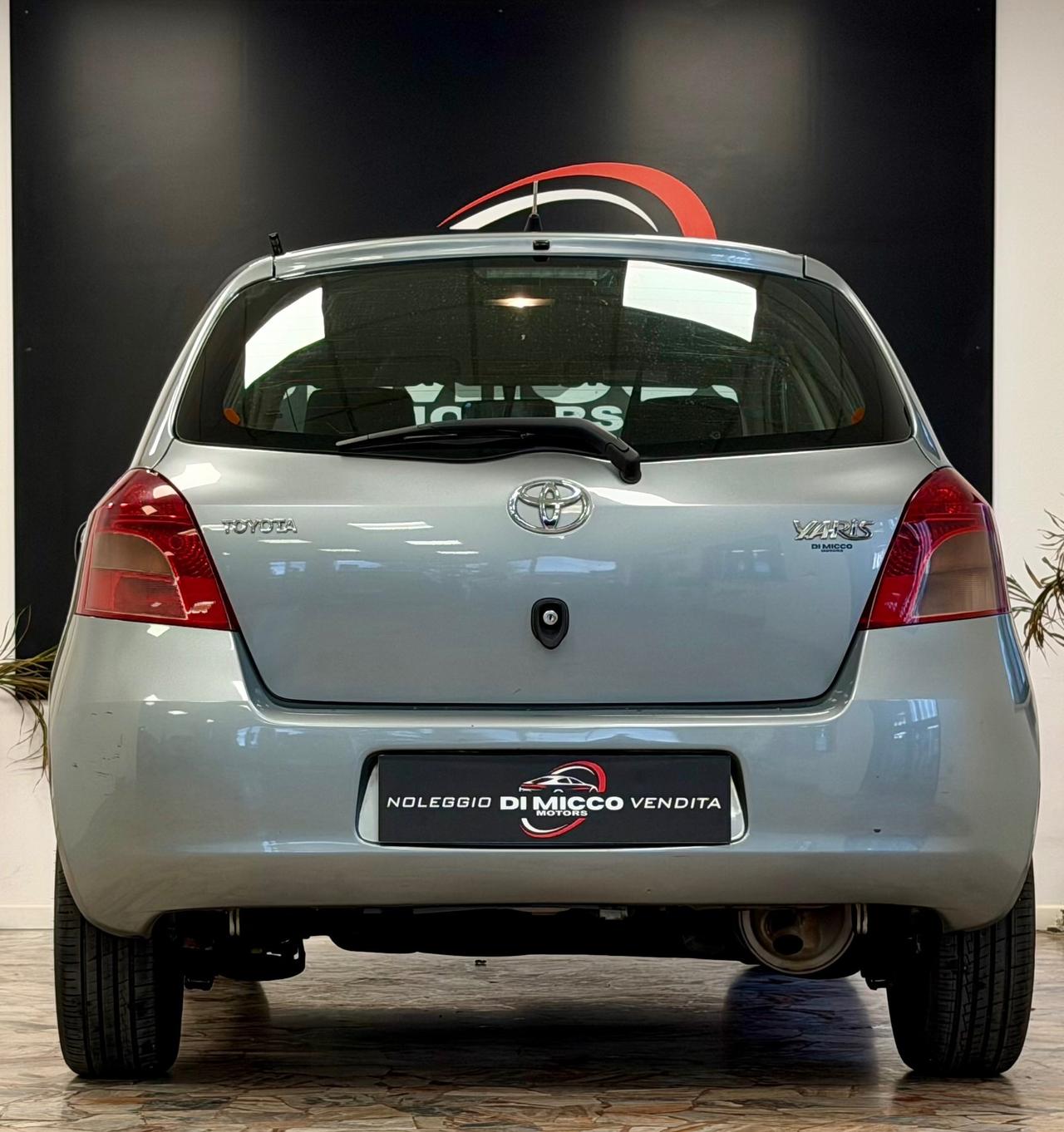 Toyota Yaris 1.4 D-4D 5 porte Navi