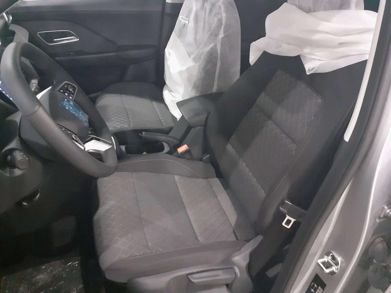 MG ZS 1.5 115cv KM0 04/2026