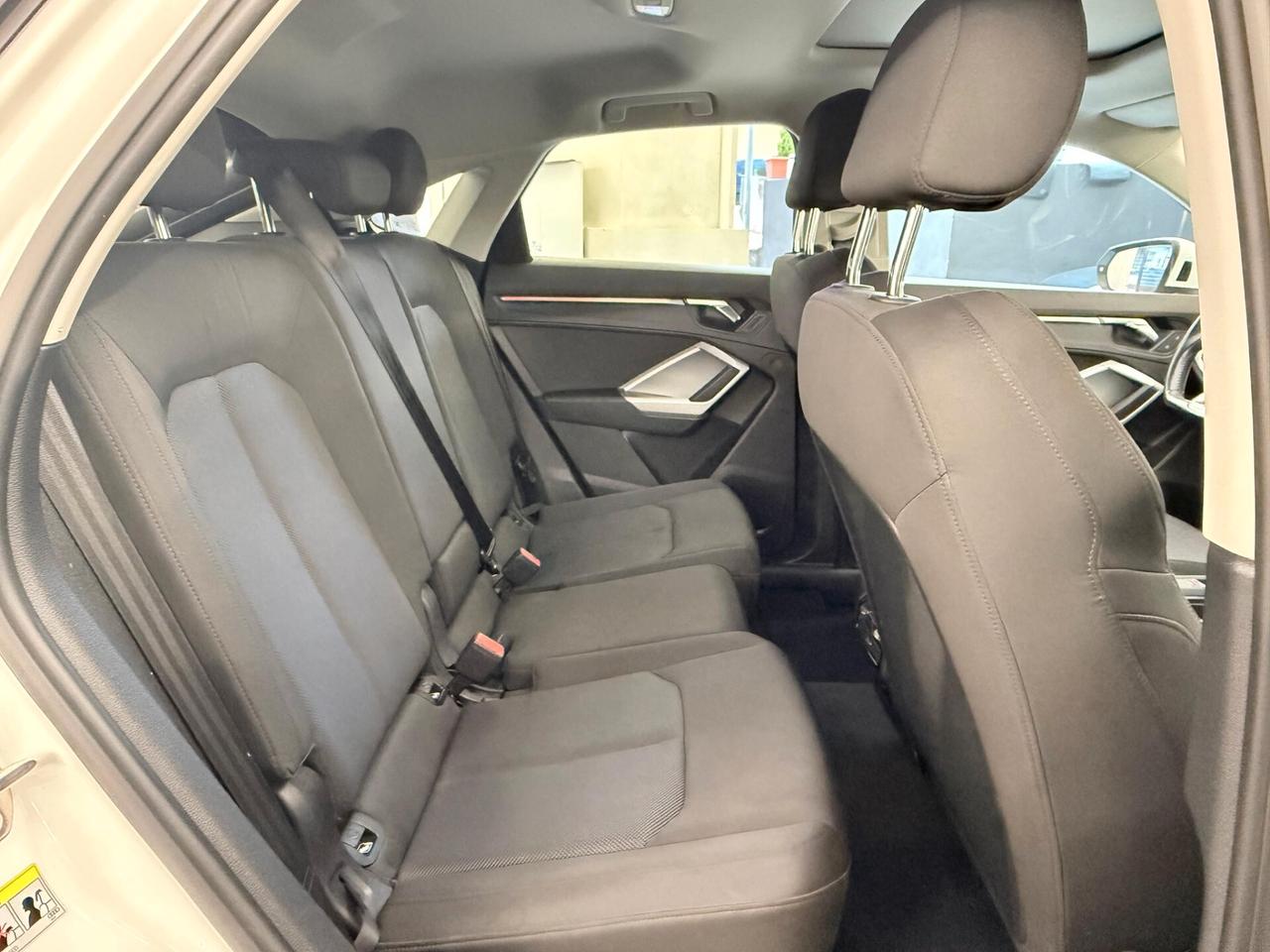 Audi Q3 35 TDI S tronic Business plus