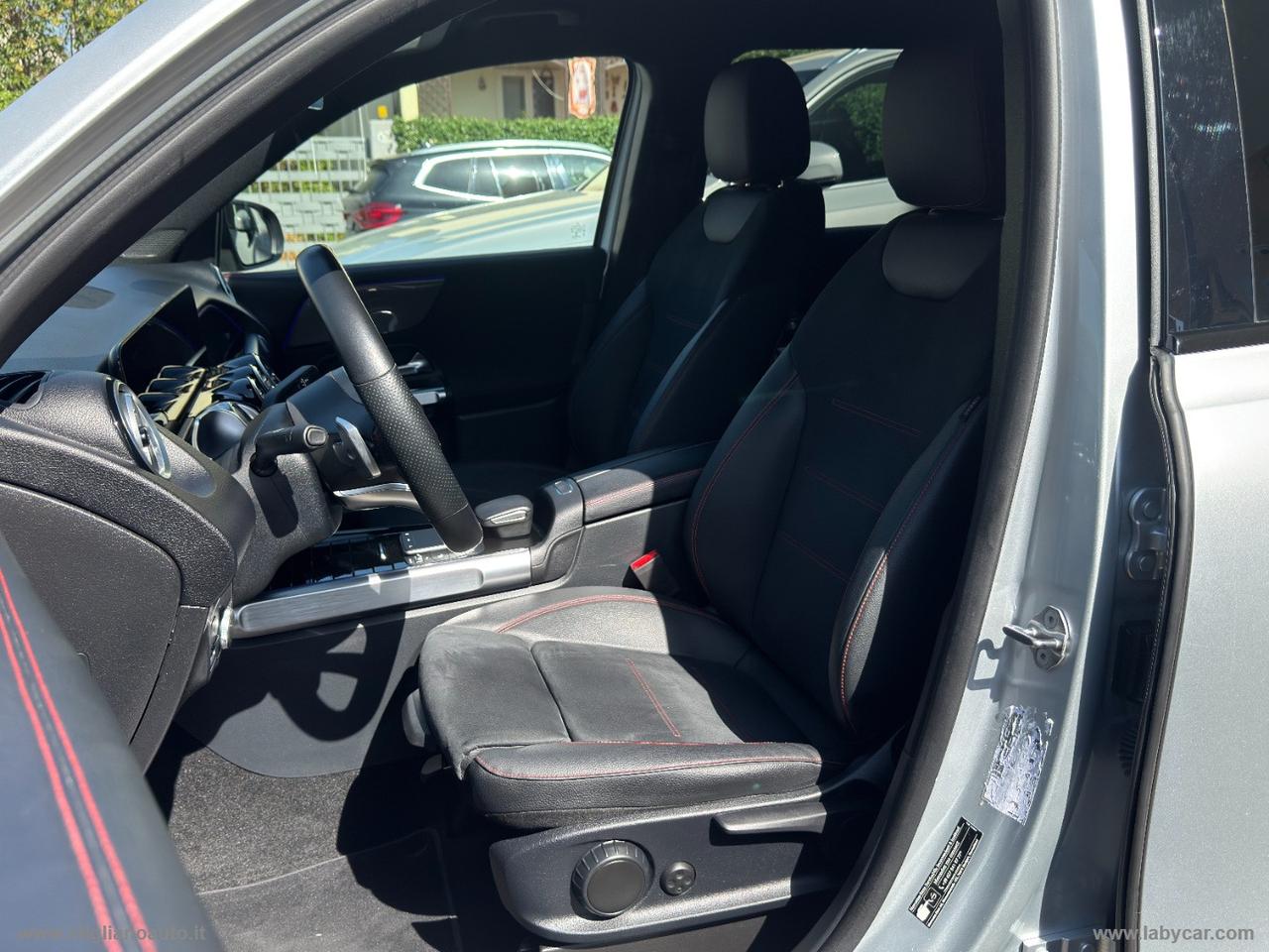 MERCEDES-BENZ GLB 180 d Automatic Premium
