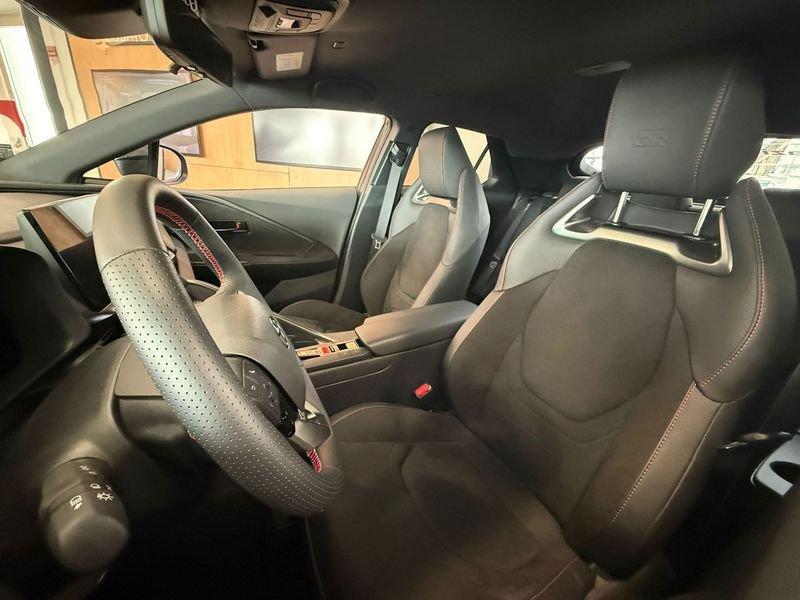 Toyota C-HR 2.0 PHEV E-CVT GR Sport