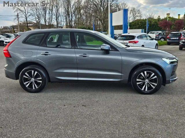 VOLVO XC60 XC60 2.0 b4 Momentum Business awd auto -GE726SL