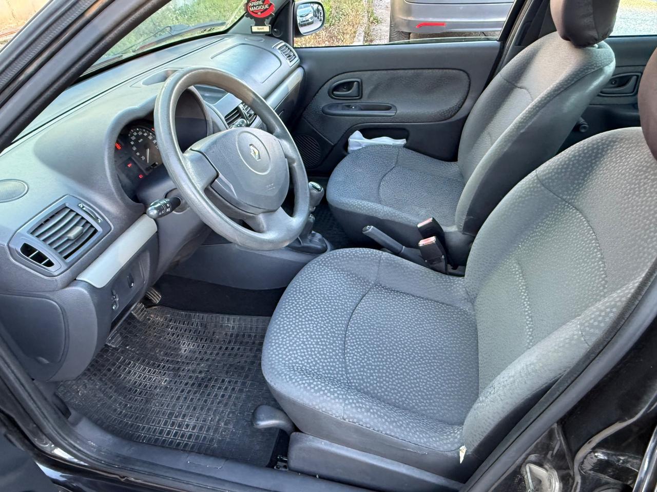 Renault Clio Storia 1.2 16V 5 porte GPL Confort