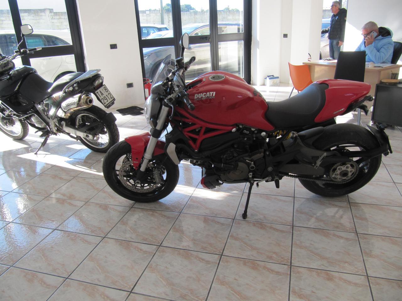 ducati monster 1200