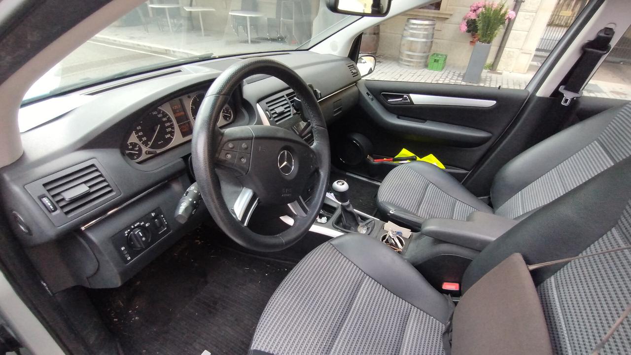 Mercedes-benz B 150 B 150 - NEOPATENTATI