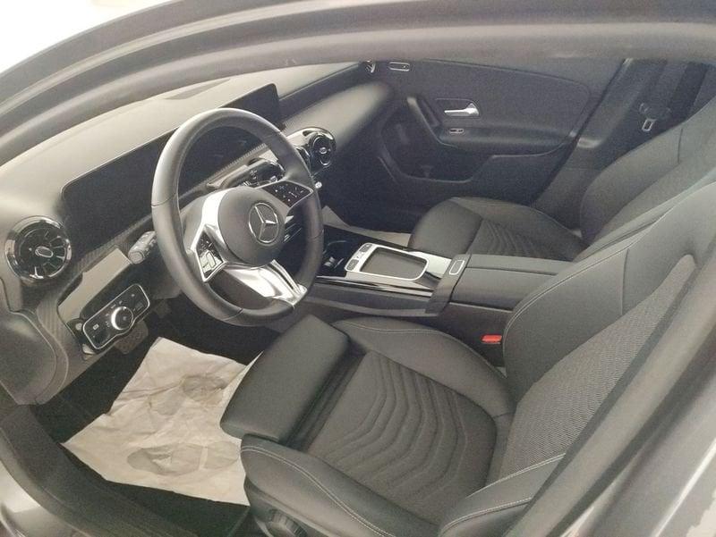 Mercedes-Benz Classe A A 180 d Advanced auto