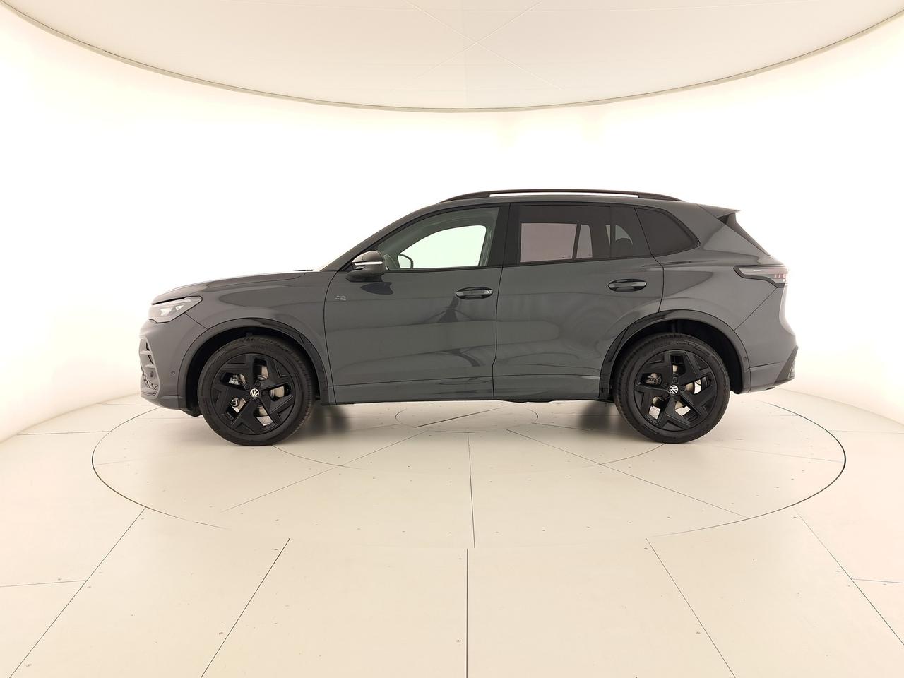 Volkswagen Tiguan 2.0 tdi r-line 150cv dsg