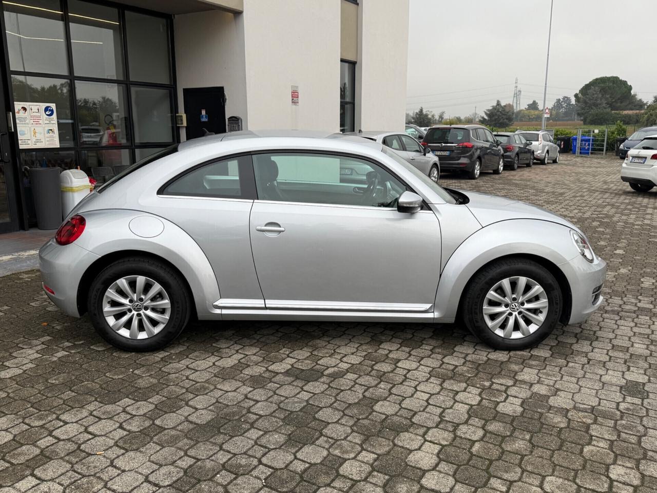 Volkswagen Maggiolino 1.6 tdi|UNIPRO|NEOPATENTATI