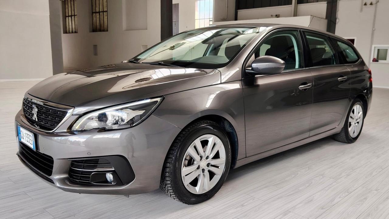 PEUGEOT 308 1.5 BLUEHDI ALLURE PACK 130CV - CAR PLAY, NEOPATENTATI