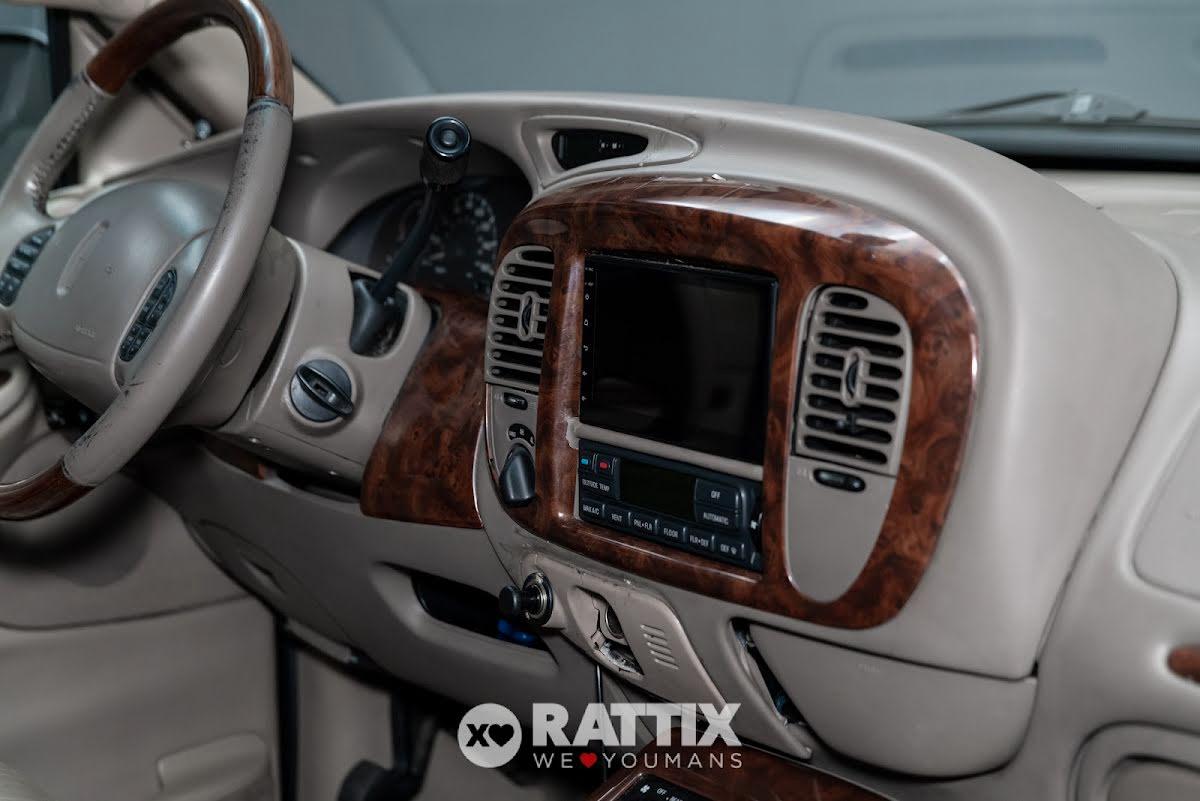 Lincoln Navigator 5.4 V8 GPL 300CV 4WD 7p.ti + barre portatutto
