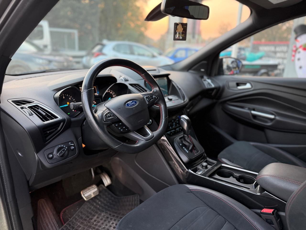 Ford Kuga 2.0 TDCI 150 CV S&S 4WD Powershift ST-Line