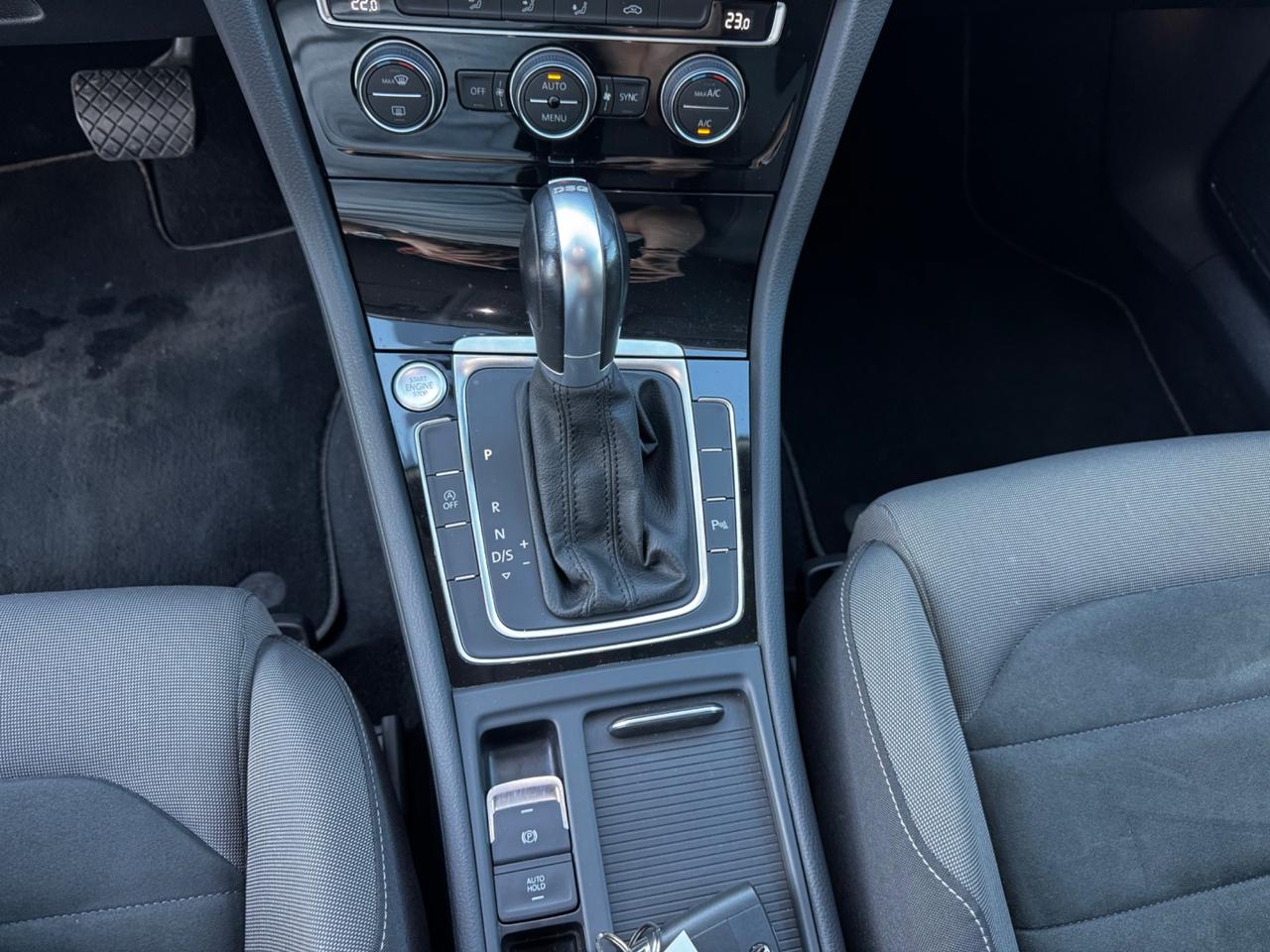 Volkswagen Golf 1.5 TGI DSG 5p. HIGHLINE BlueMotion Technology
