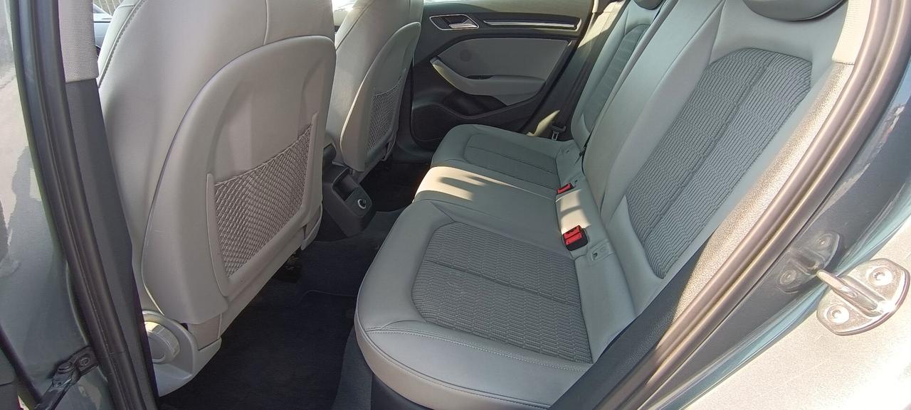 Audi A3 SPB 2.0 TDI Design 150cv