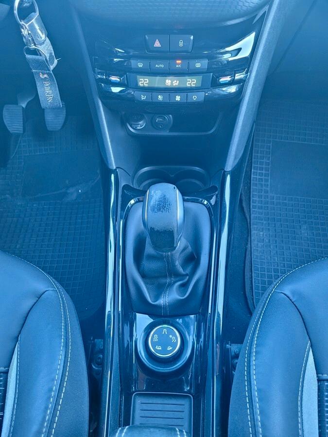 Peugeot 2008 BlueHDi 100 Allure