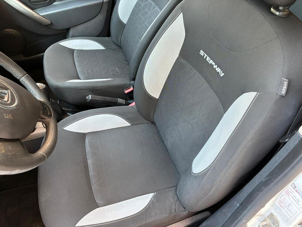 Dacia Sandero Stepway 1.5 dCi90CV perfetta-16