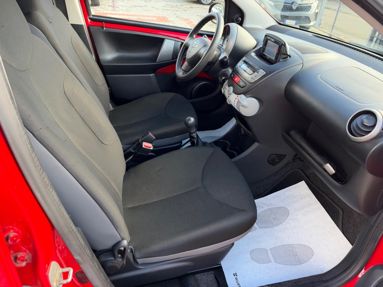 Toyota Aygo 1.0 12V VVT-i 5 porte Active Connect