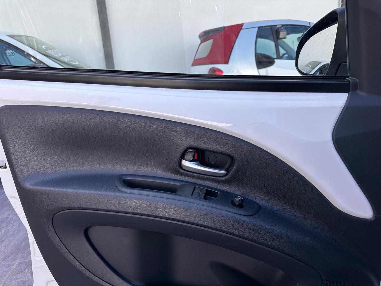 Toyota Aygo X 1.0 VVT-i 72 CV 5 porte Lounge