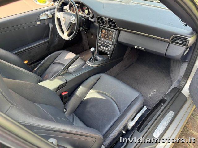 PORSCHE 997 Carrera 4 Coupé MANUAL GEAR
