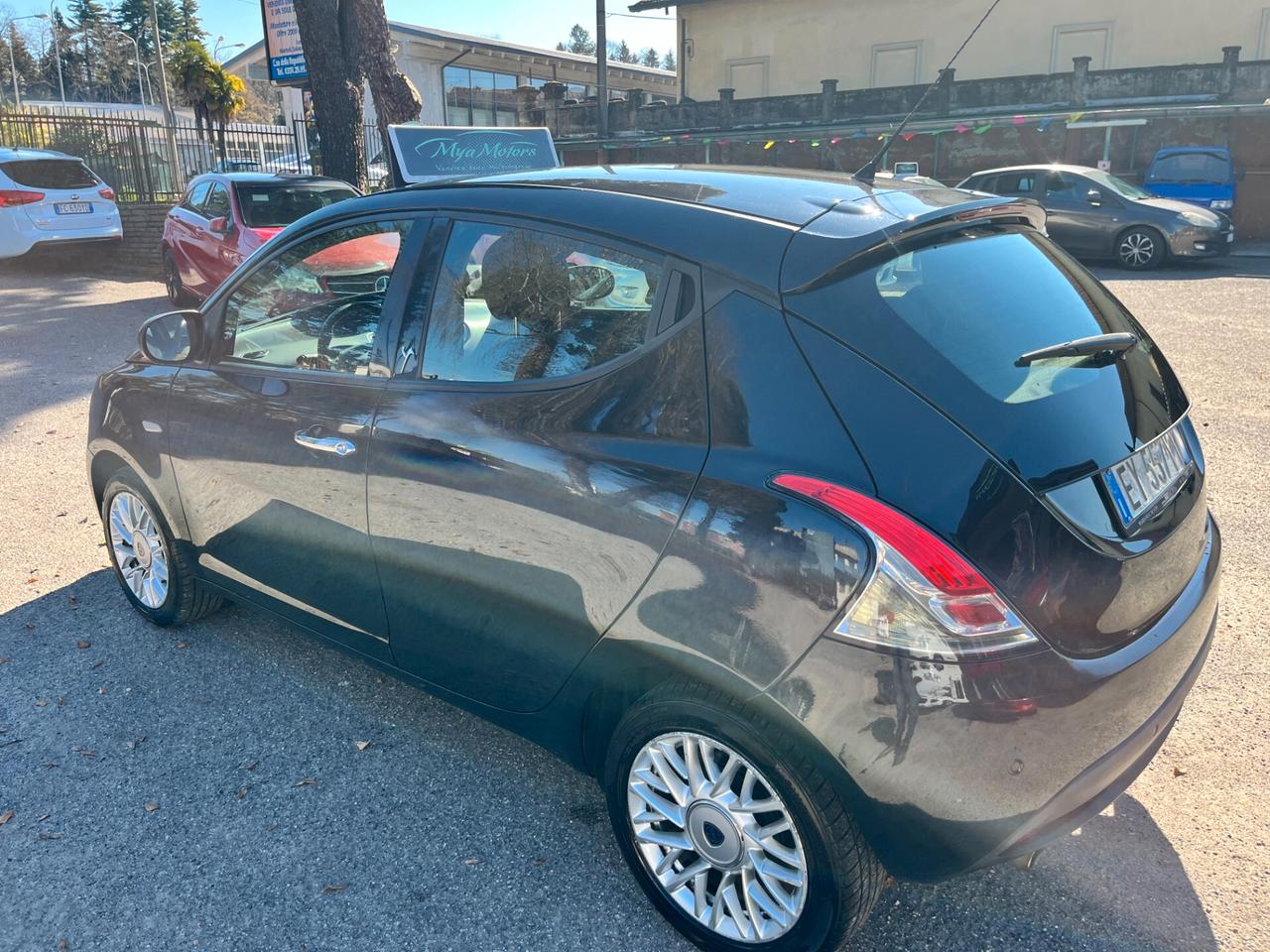 Lancia Ypsilon 1.2 69 CV 5 porte