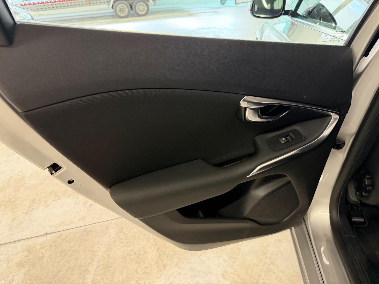 Volvo V40 D3 Geartronic Momentum