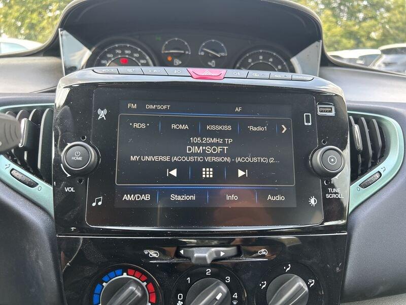Lancia Ypsilon NUOVA My23 1.0 Firefly 70 CvStart&Stop Hybrid Gold