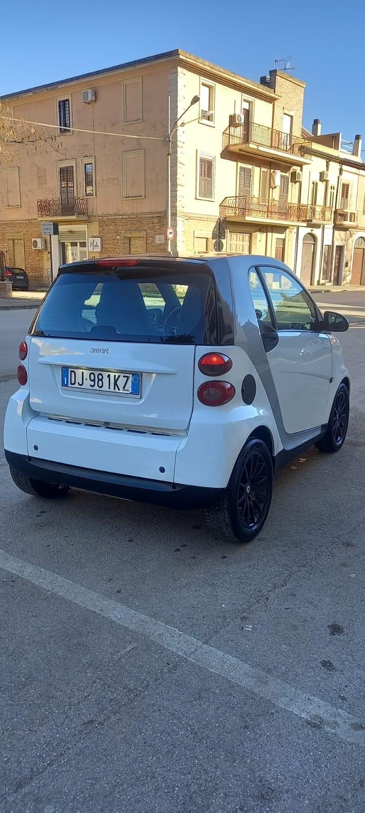Smart ForTwo 1000 85 cavalli bicolore con tetto panoramico