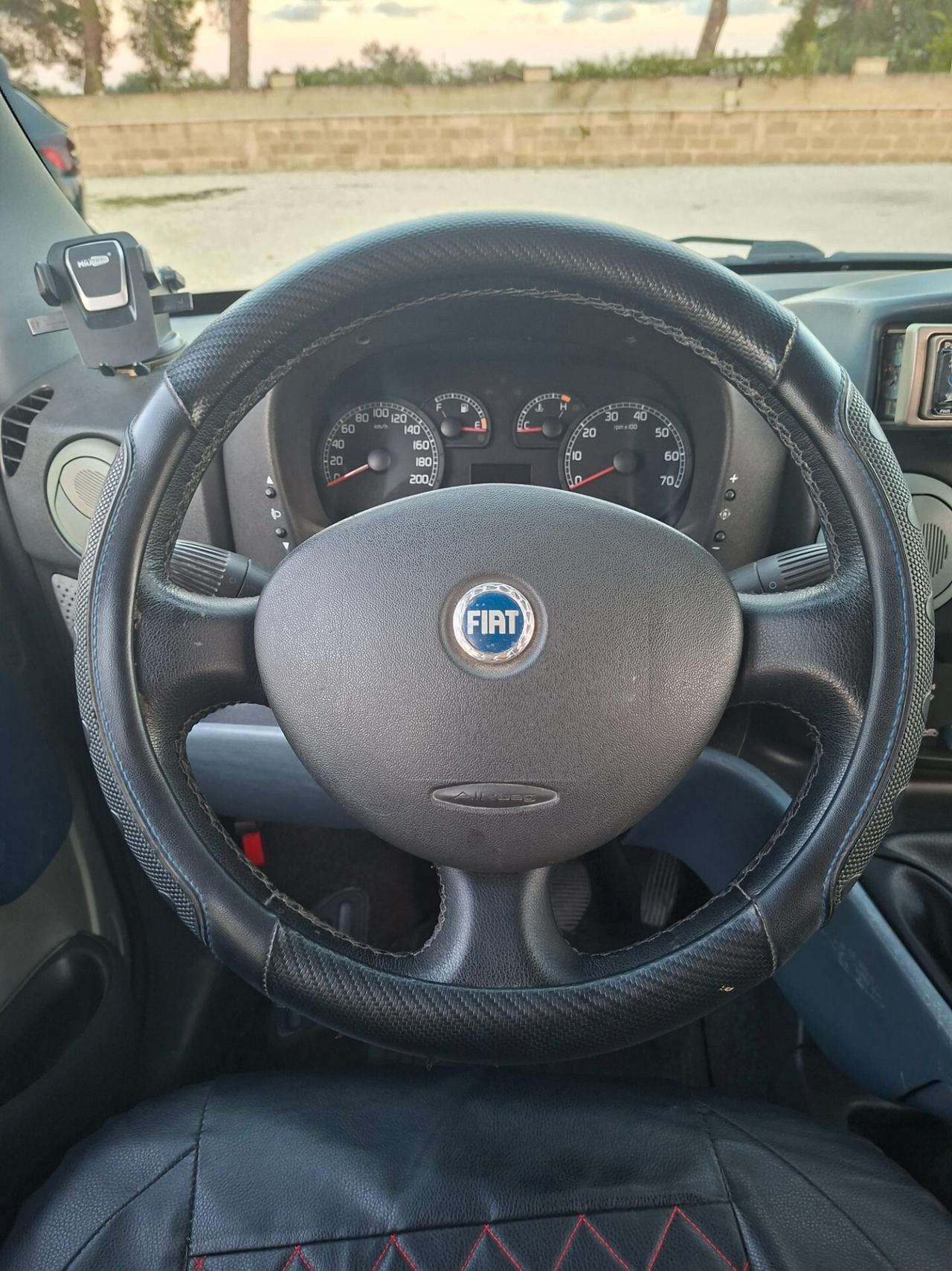 Fiat Doblò 105CV -5 POSTI *GANCIO TRAINO