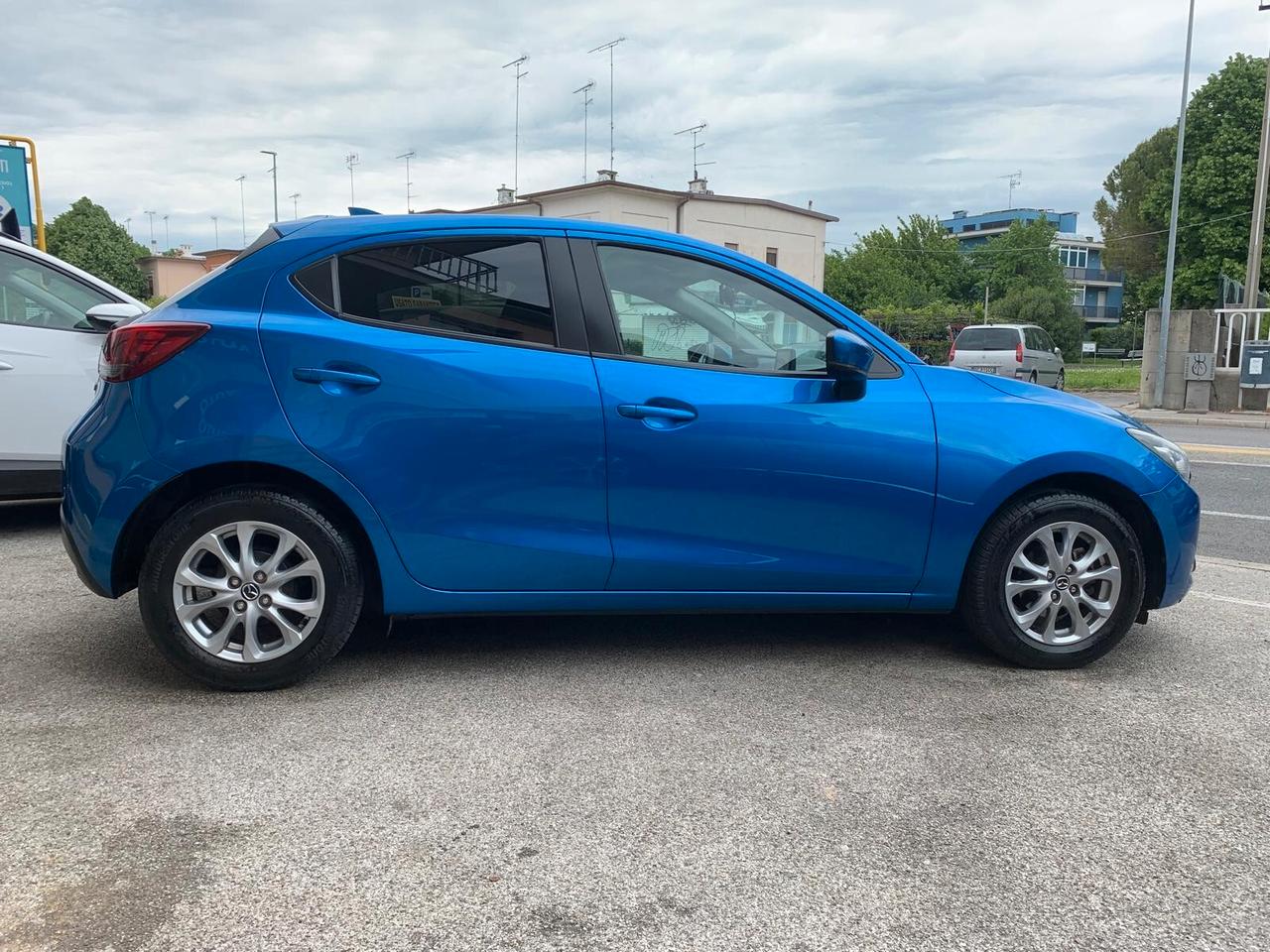 Mazda 2 1.5 Skyactiv Comfort Connect Pack Neopat.