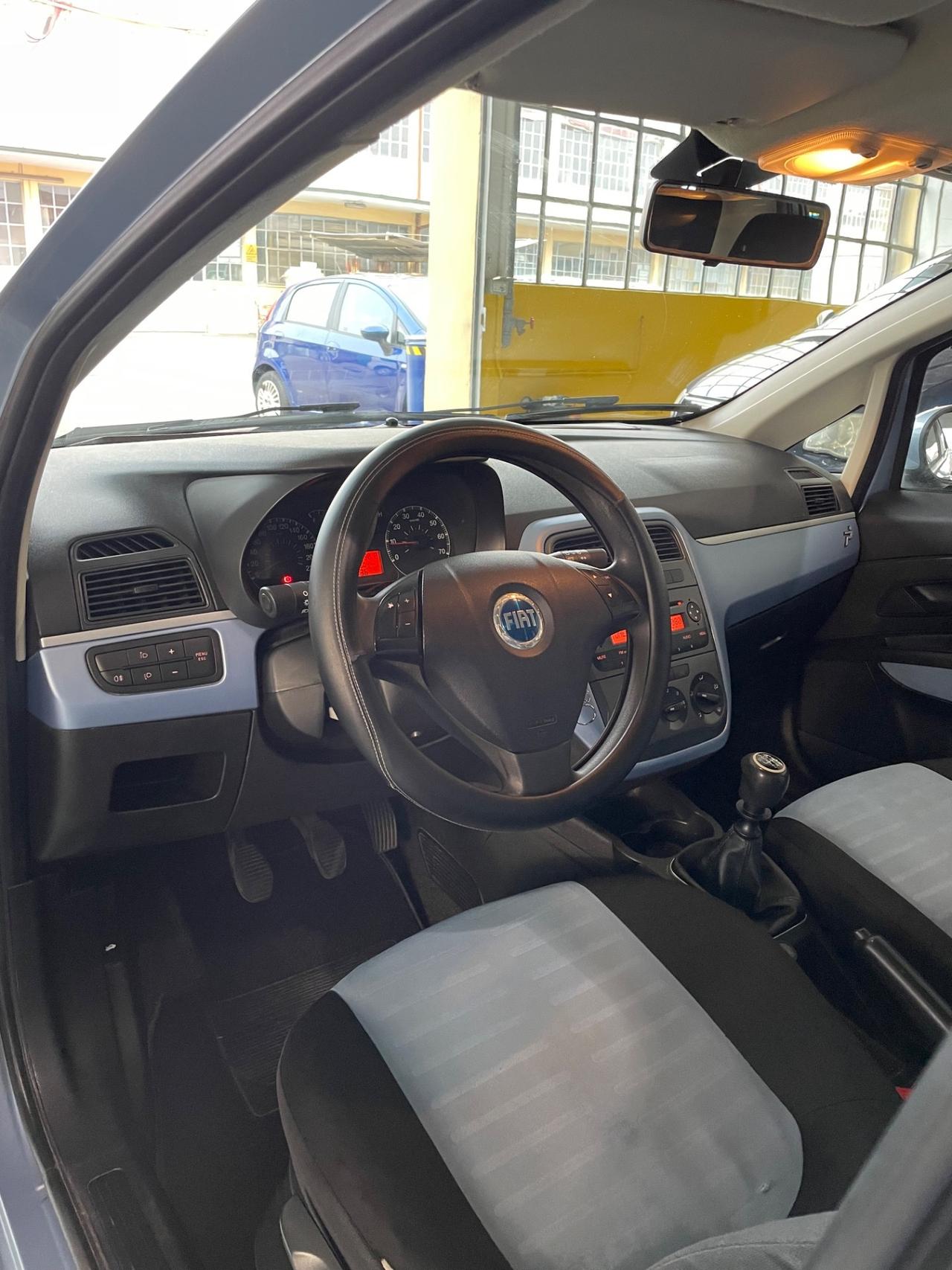 Fiat Punto 1.3 90Cv AUTOCARRO 4 POSTI