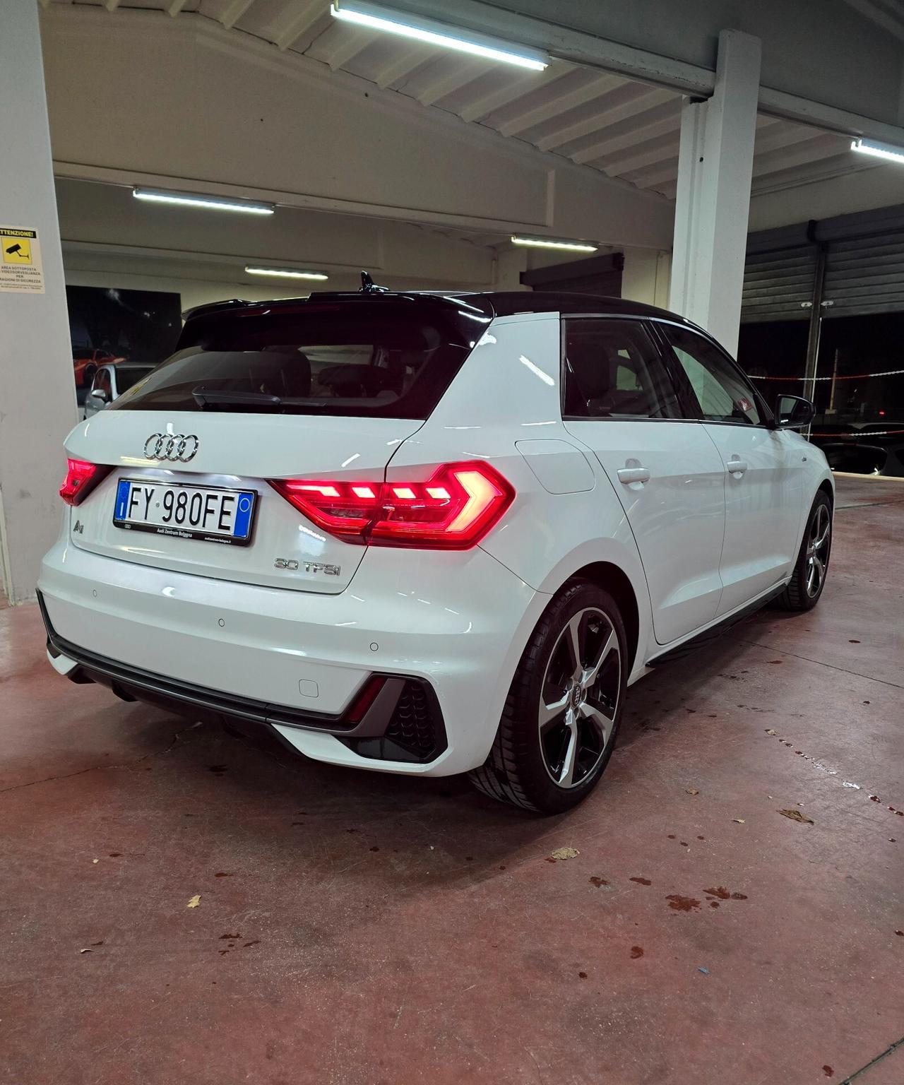 Audi A1 S line edition B-Color
