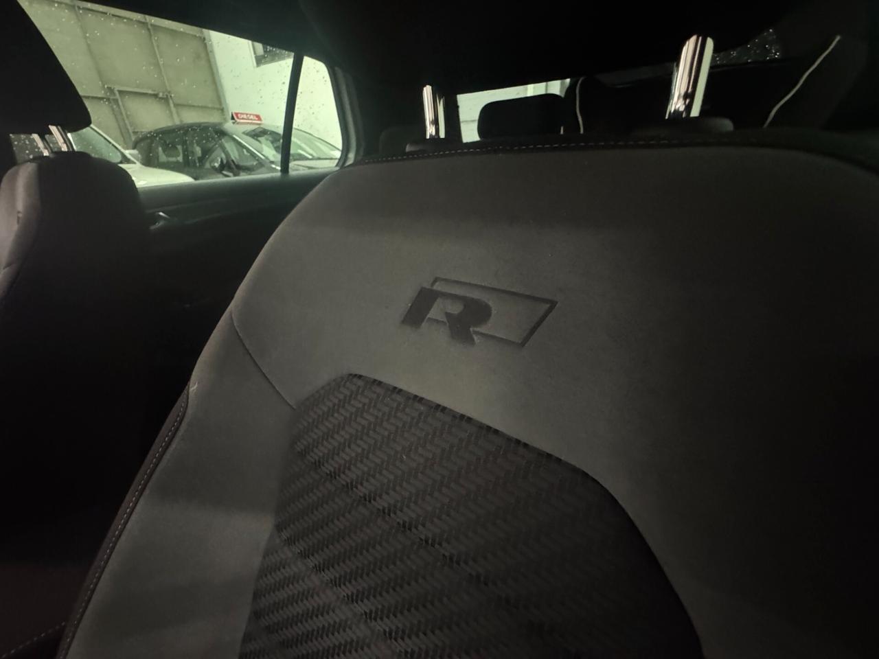 VOLKSWAGEN Golf 1.0 115 CV 5p. R-LINE **UNICO PROPRIETARIO**