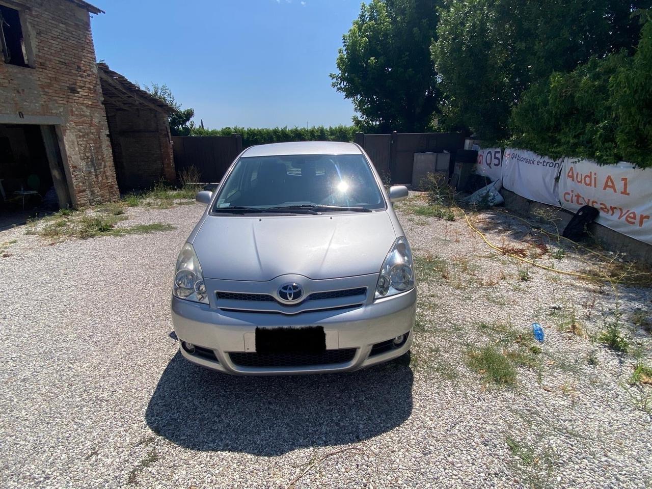 Toyota Corolla Verso 2.0 16V D-4D Sol 7 posti